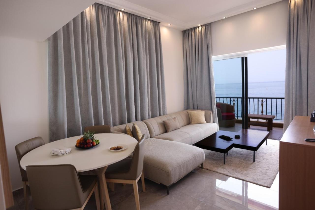Riviera Hotel And Beach Lounge, Beirut Beirute Exterior foto